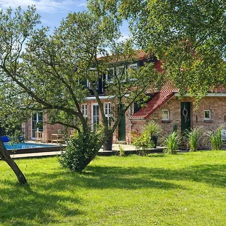 Huus An't Diek, Luxus In Deichnaehe, Erdgeschosswohnung Mit Pool, Naehe Norddeich Norden