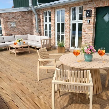 Huus An't Diek, Luxus In Deichnaehe, Erdgeschosswohnung Mit Pool, Naehe Norddeich